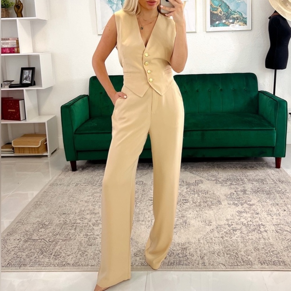 Boutique Two Piece Pant Suit